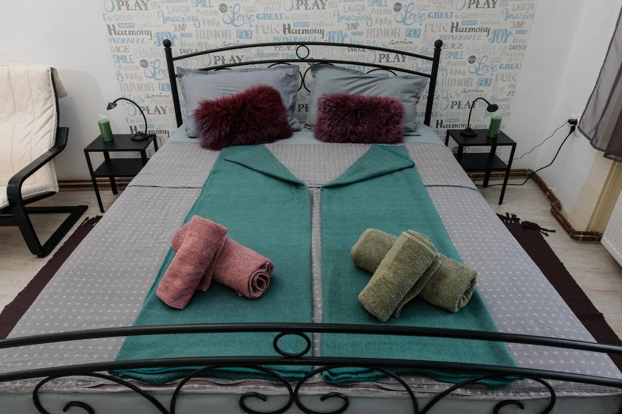 Appartement Szorcsik Haz 1913 à Senta Extérieur photo